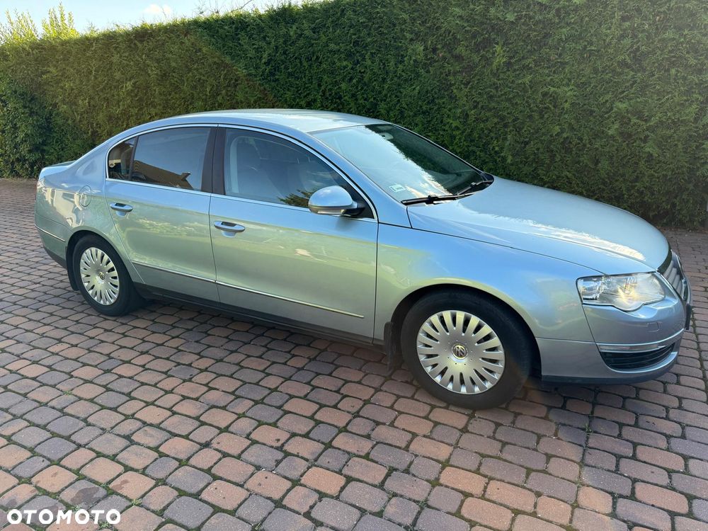 Volkswagen Passat 2.0 TDI Comfortline - 3