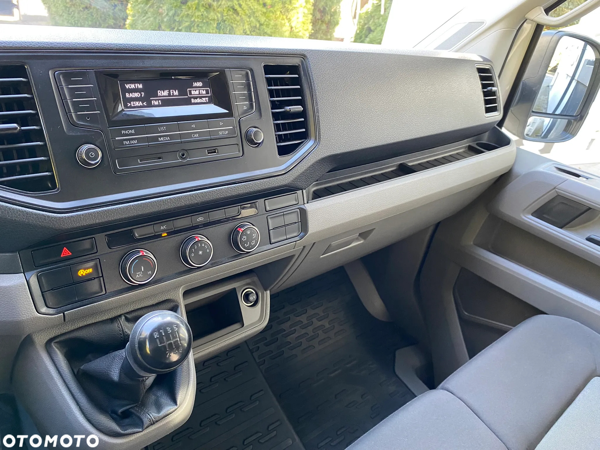 Volkswagen CRAFTER MAXI SKRZYNIA dł. 4,90m PL SALON Model 2019r. Lampy Full LED 2.0TDI 177KM - 9
