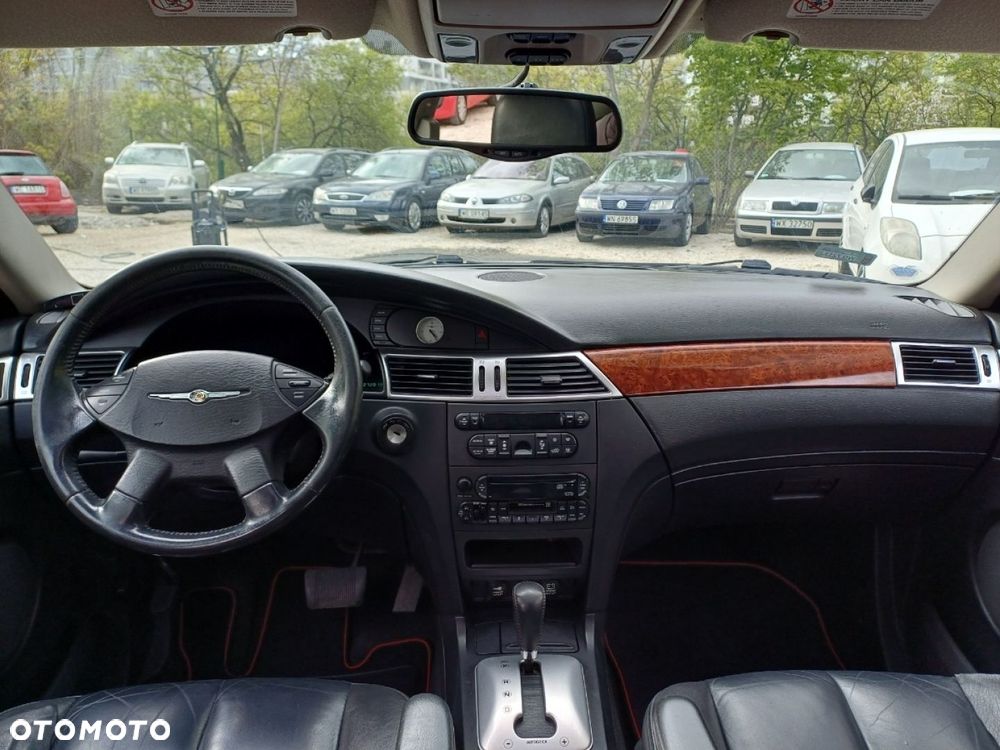 Chrysler Pacifica - 11