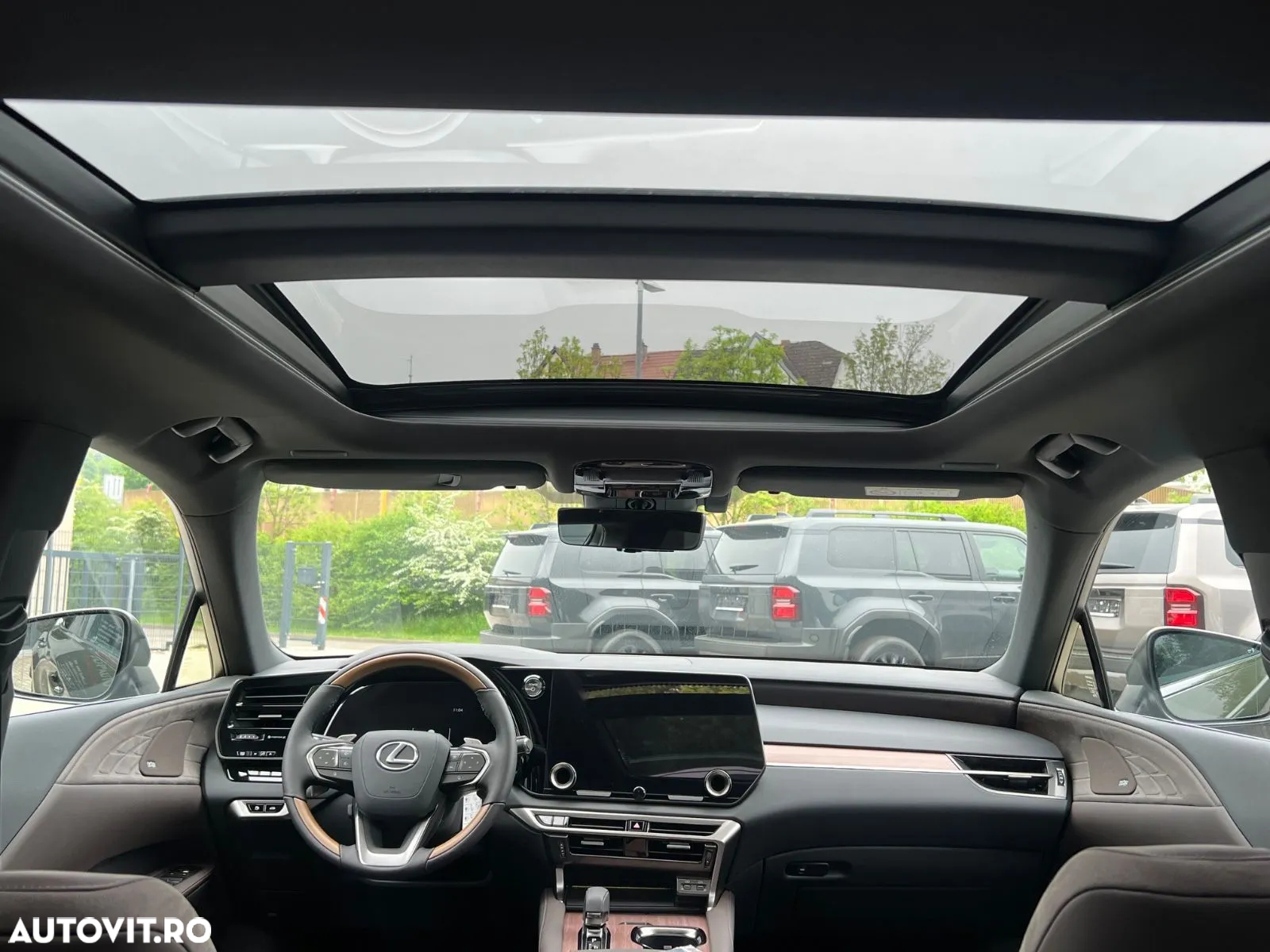 Lexus Seria RX 450h+ (Plug-in-Hybrid) Luxury Line - 2