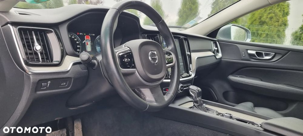 Volvo V60 D3 Geartronic Momentum Pro - 12
