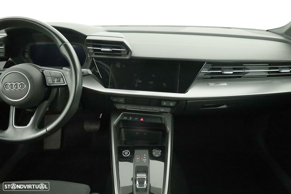Audi A3 Sportback 45 TFSIe S line - 9