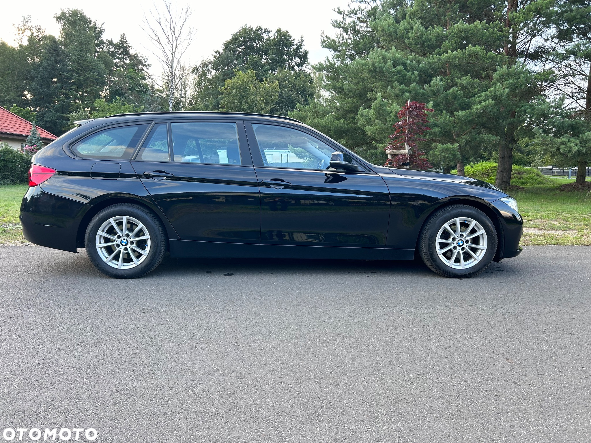 BMW Seria 3 318d Touring Advantage - 13