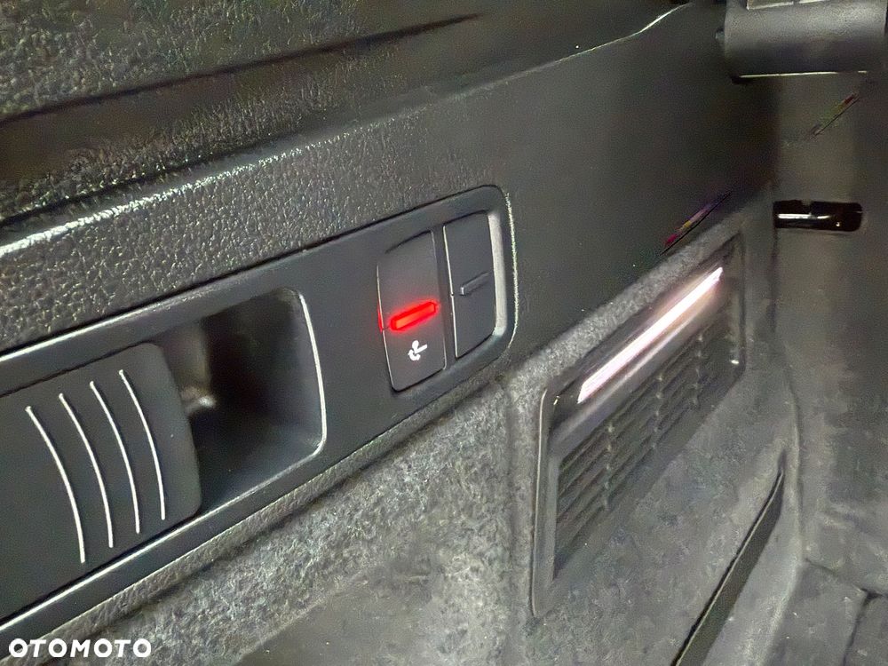 Audi Q5 40 TDI quattro S tronic S line - 36