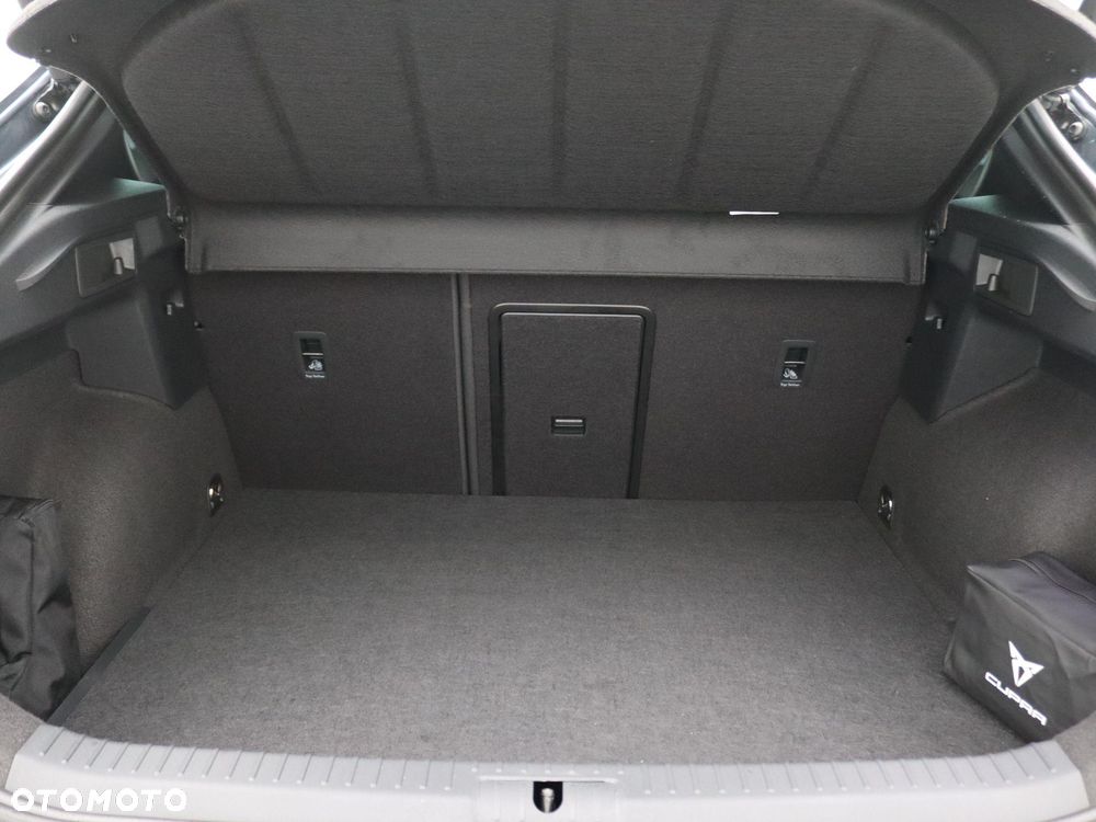 Cupra Formentor 1.5 e-Hybrid DSG VZ - 7