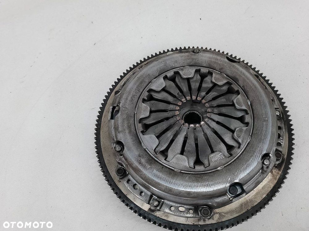 SPRZĘGŁO KOMPLETNE VW GOLF PLUS 030105271D 699548  101023  700297 1.4 16V - 6