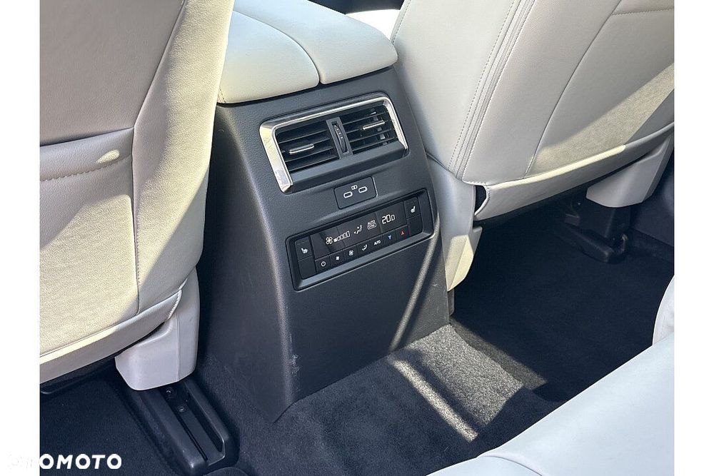 Mazda CX-80 - 24