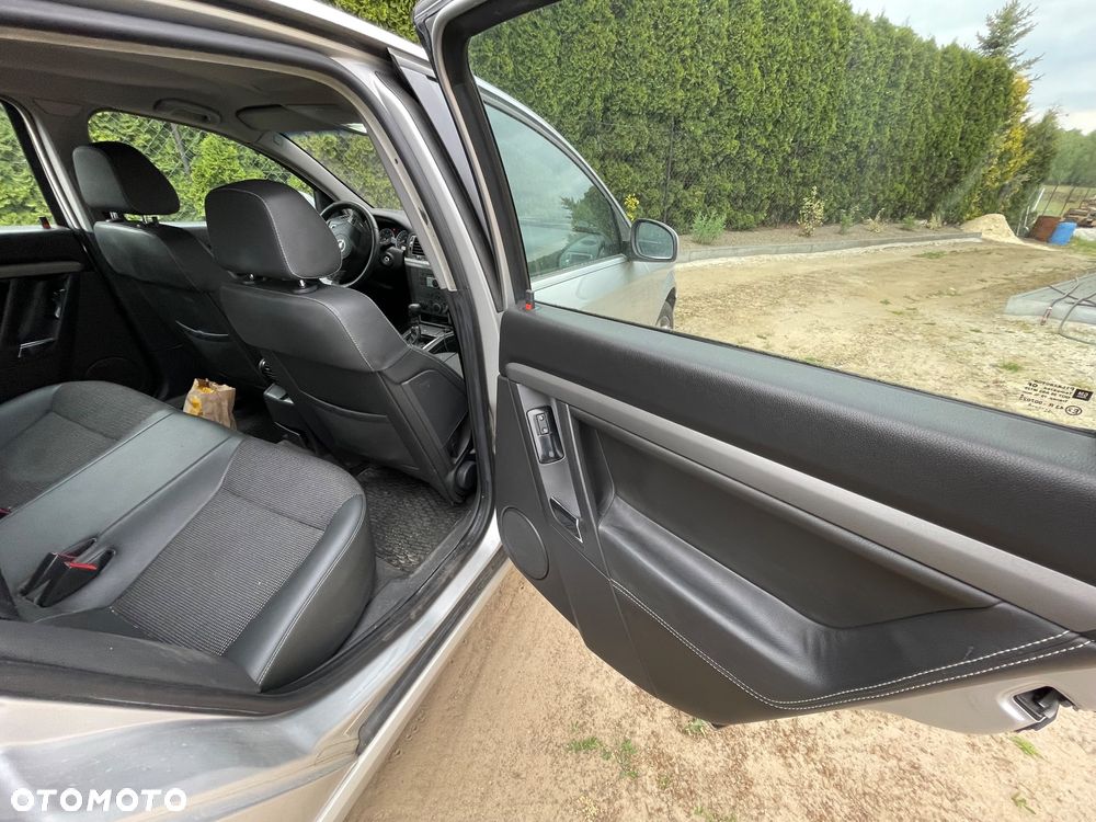 Opel Vectra 1.9 CDTI Comfort - 3