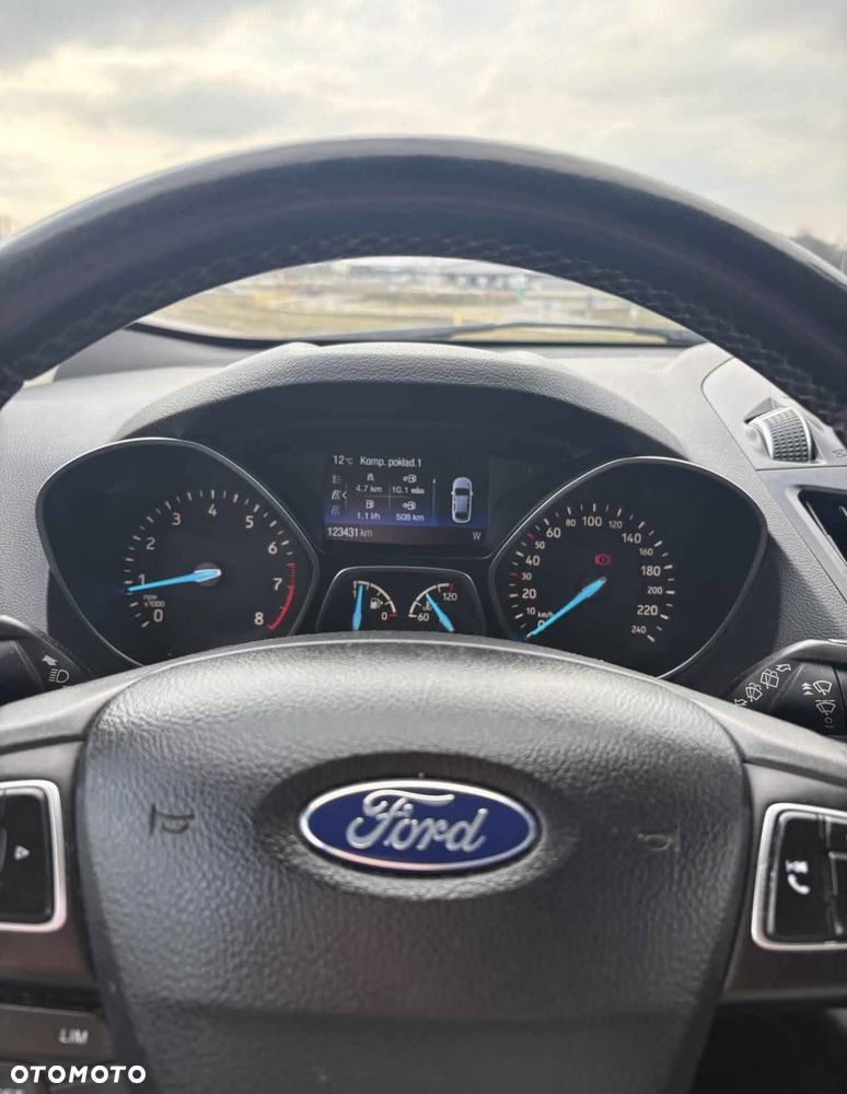 Ford Kuga - 5