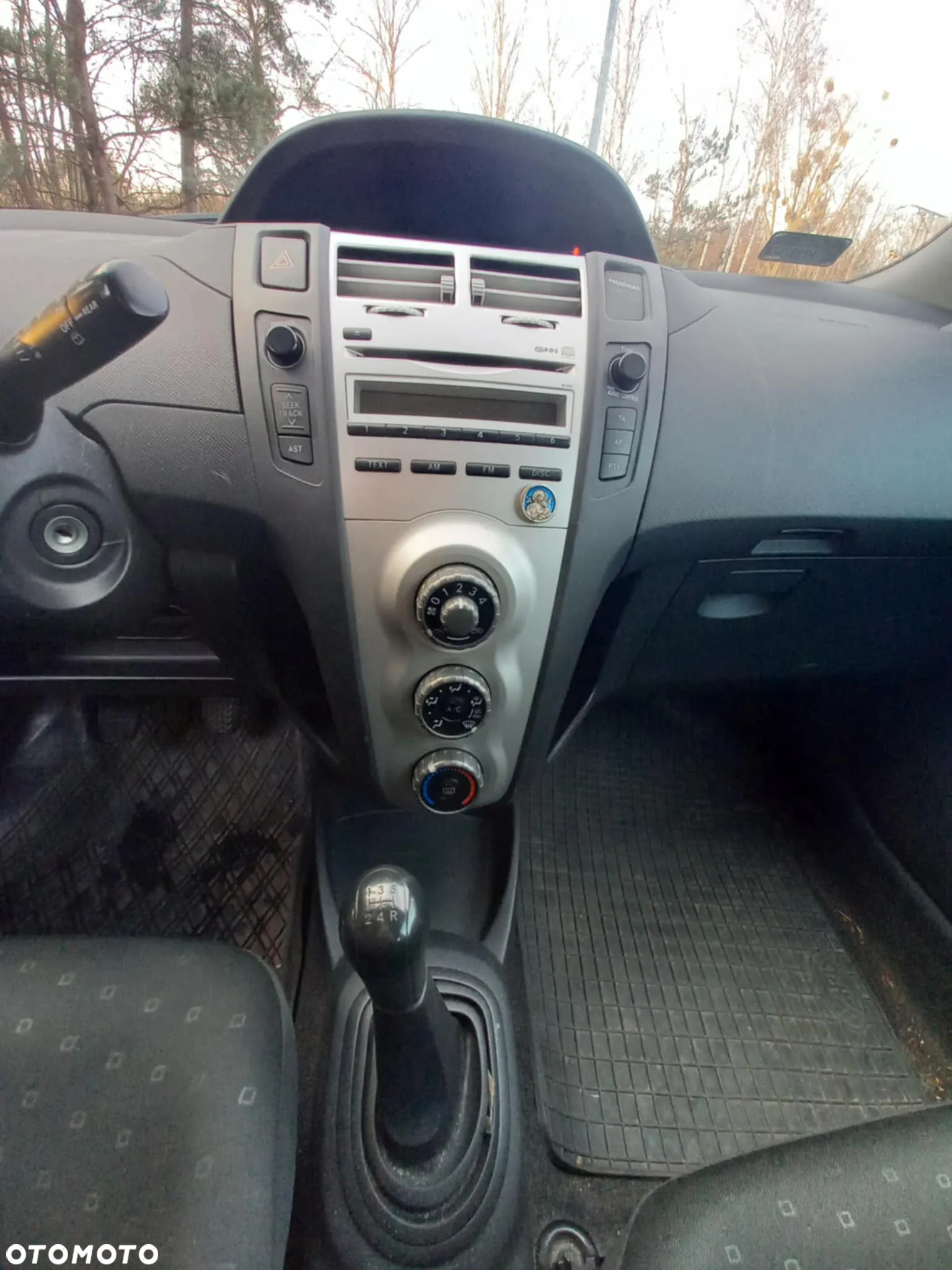 Toyota Yaris - 9