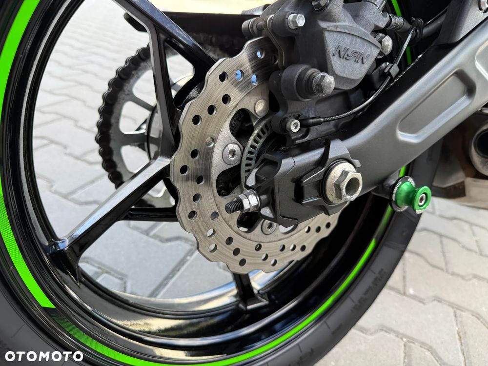 Kawasaki Ninja - 16