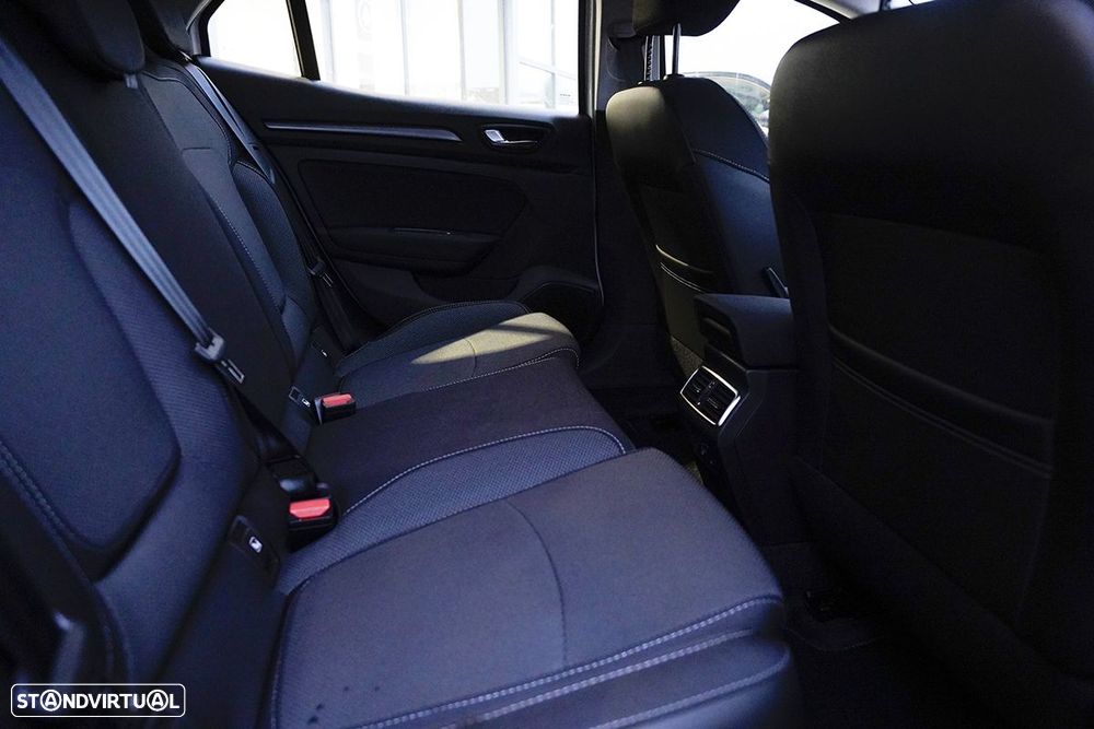 Renault Mégane 1.6 Plug-In Equilibre - 21