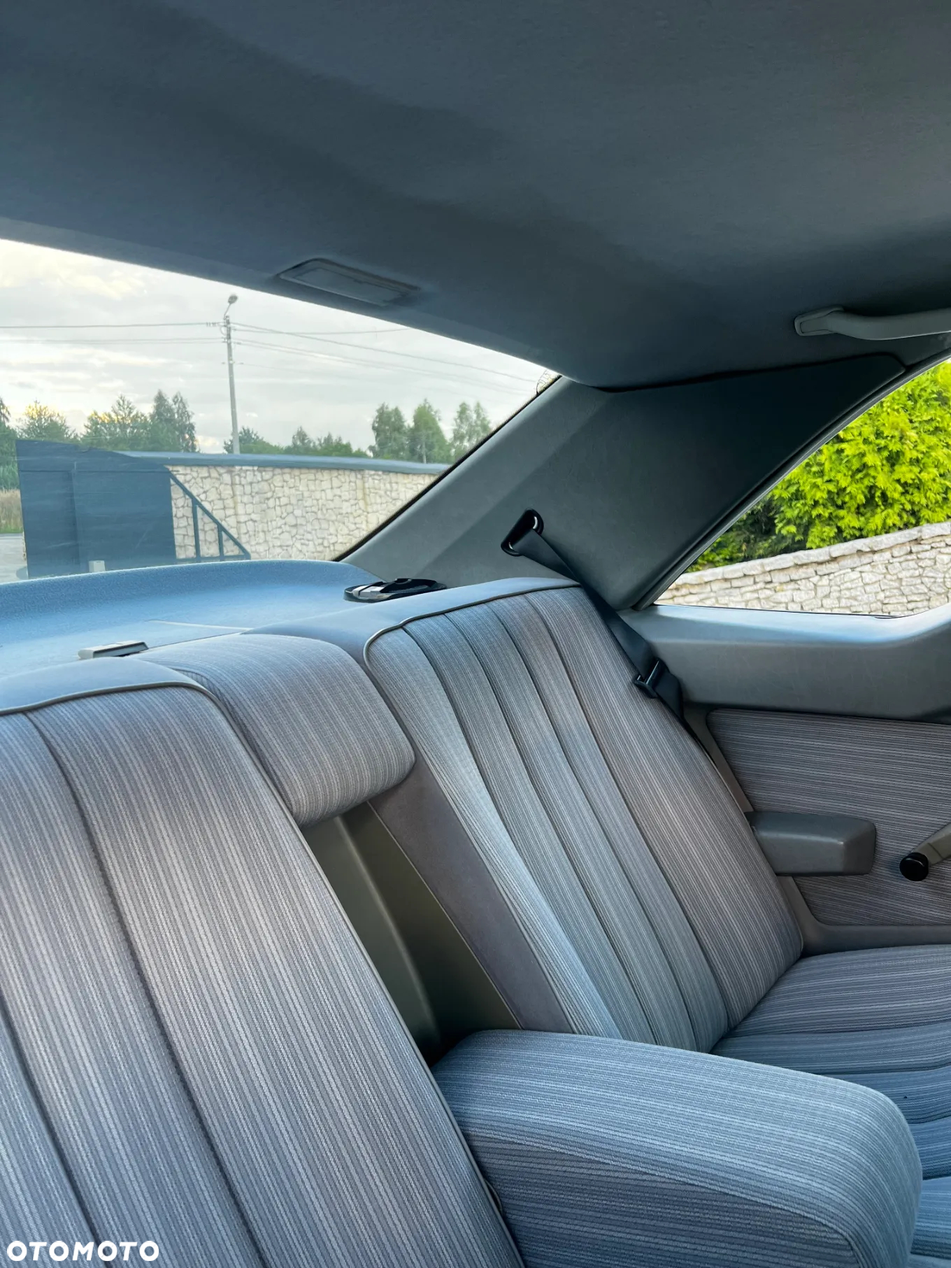 Mercedes-Benz W124 (1984-1993) - 12