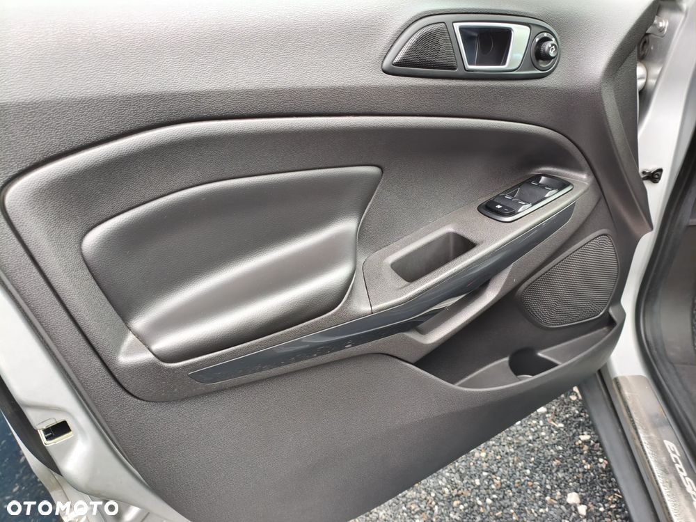 Ford EcoSport 1.0 EcoBoost TITANIUM - 17