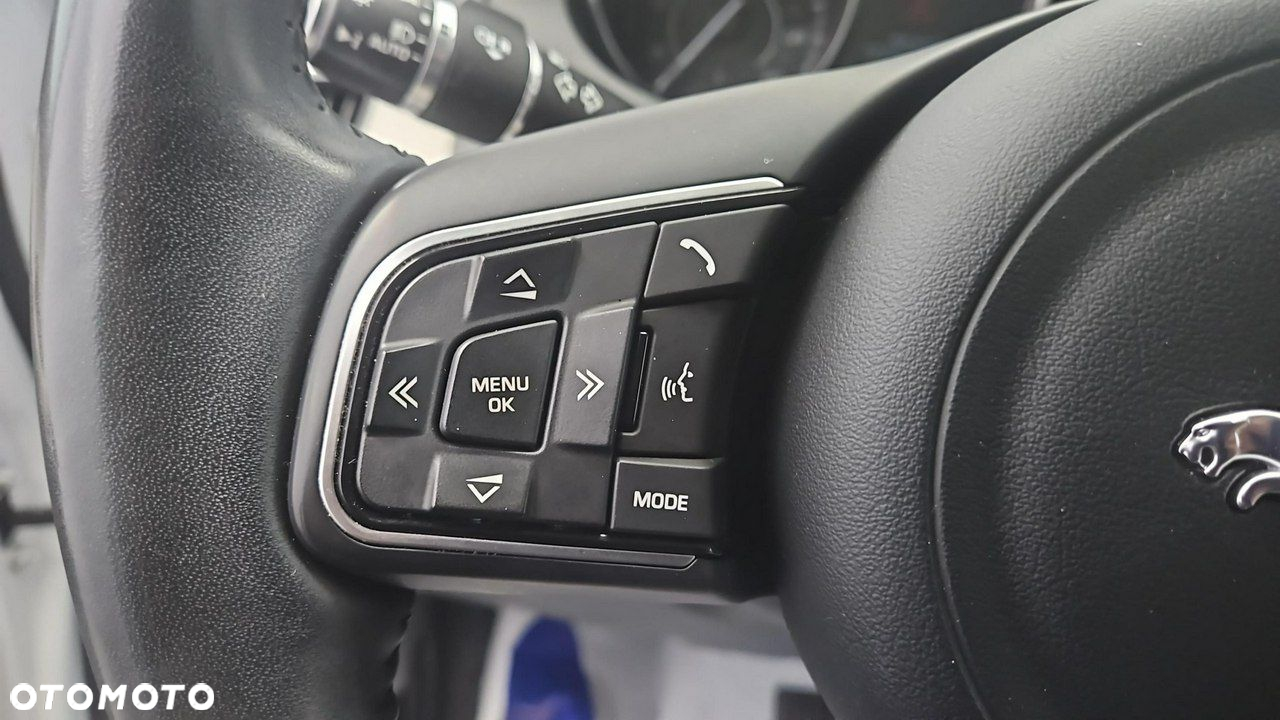 Jaguar E-Pace 2.0 i4D AWD S - 22
