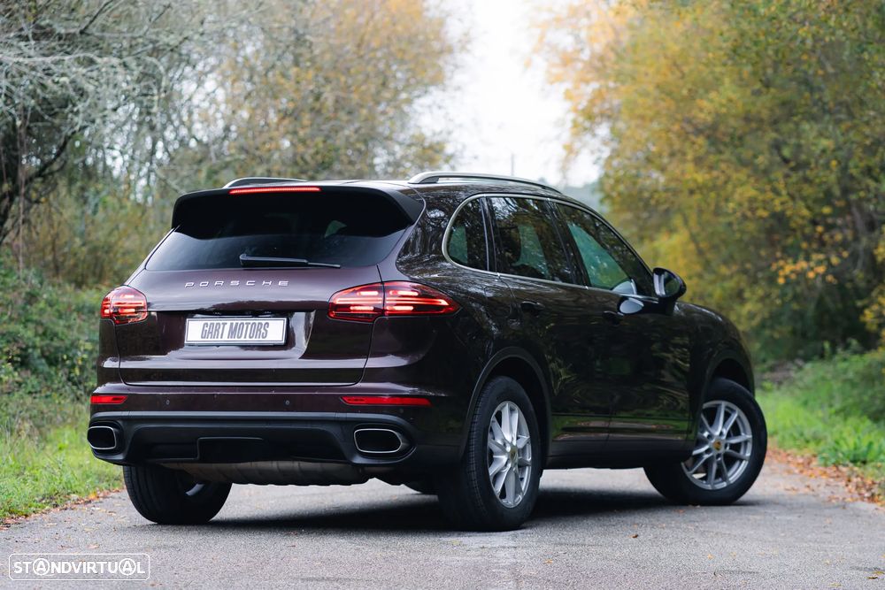 Porsche Cayenne - 5