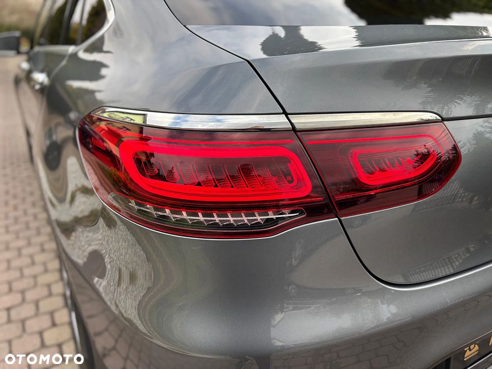 Mercedes-Benz GLC 220 d 4Matic 9G-TRONIC AMG Line - 38
