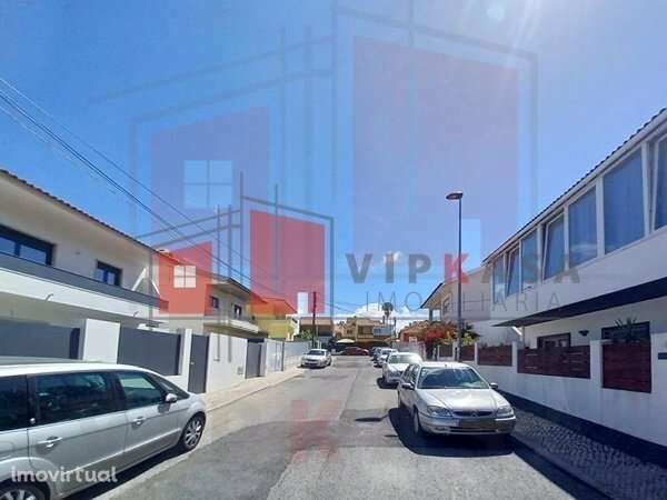 Moradia na Madorna - T3 + 3 assoalhadas (Visitas Suspensas) - Grande imagem: 2/39