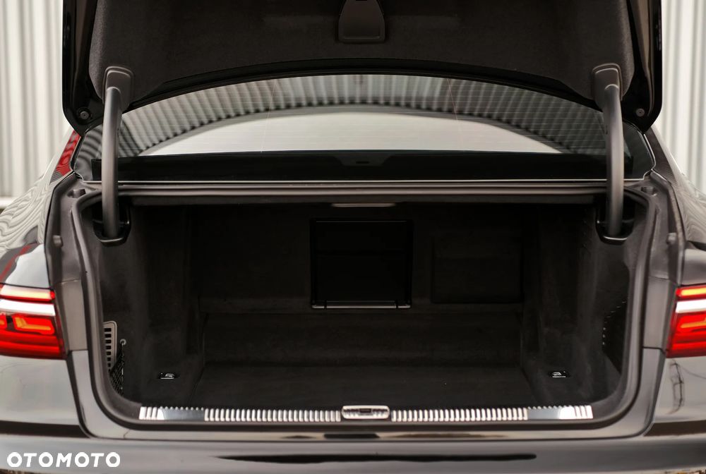 Audi A8 L 55 TFSI quattro tiptronic - 25