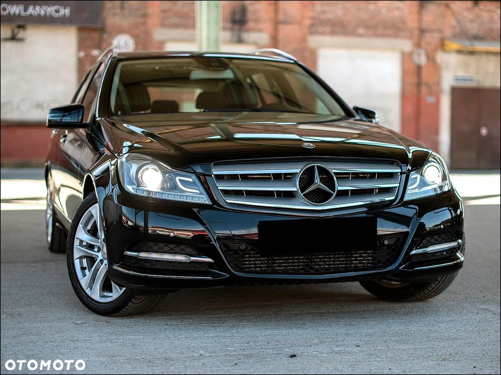 Mercedes-Benz Klasa C 180 BlueEFFICIENCY 7G-TRONIC Avantgarde - 3