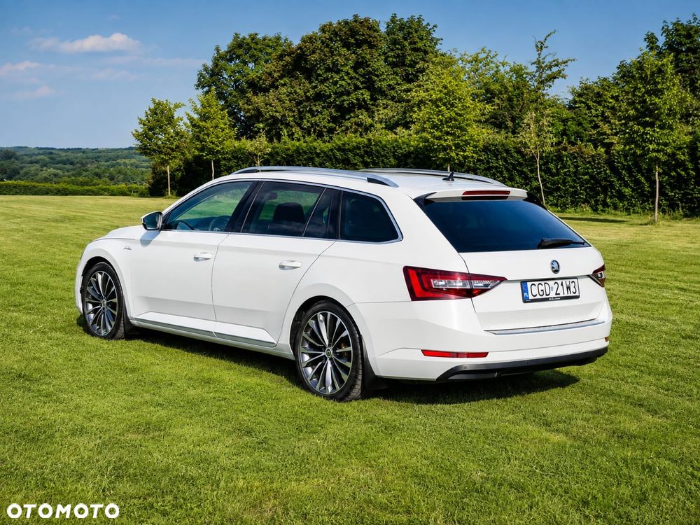 Skoda Superb 2.0 TDI L&K DSG - 2