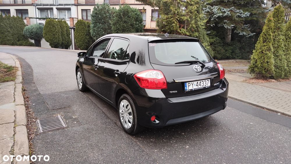 Toyota Auris - 5