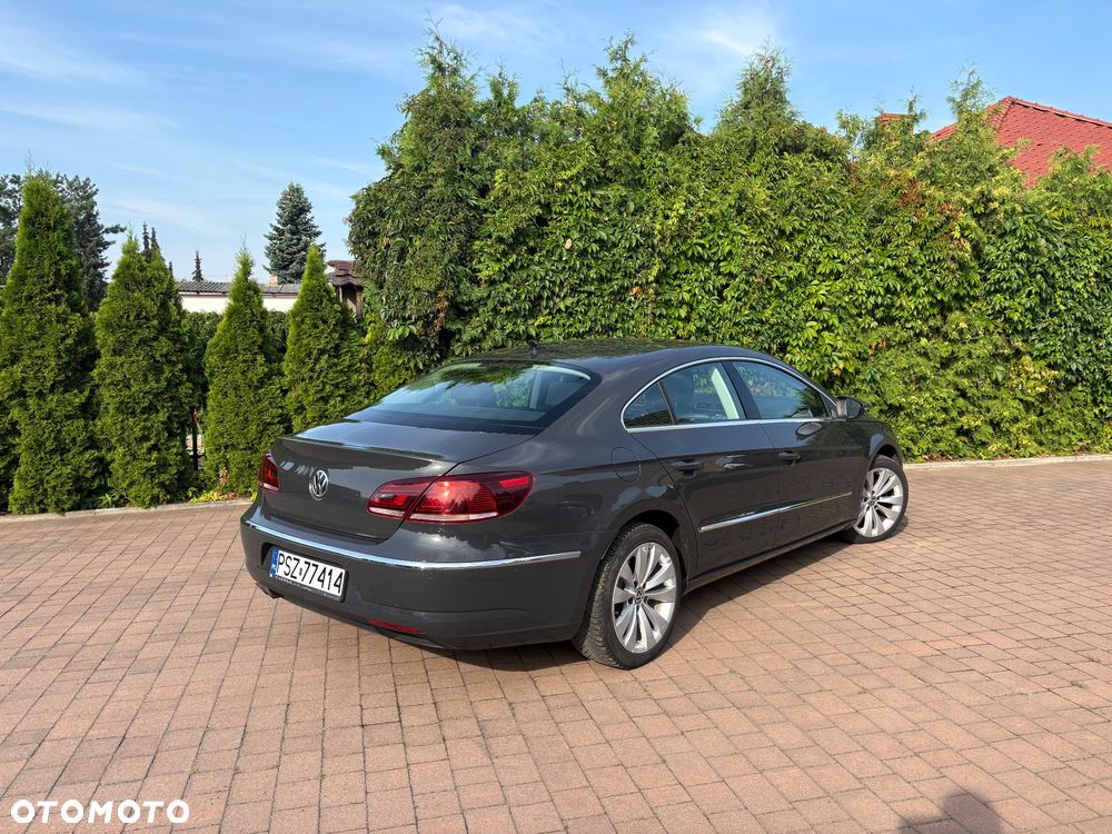 Volkswagen Passat CC - 18