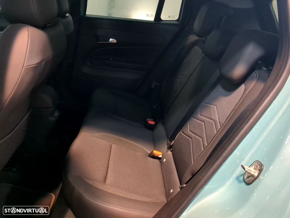 Jeep Avenger Summit - 9