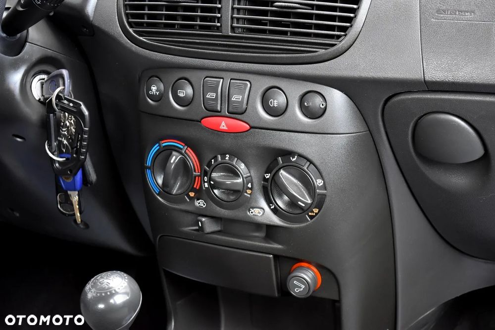 Fiat Punto 1.2 8V Active - 27