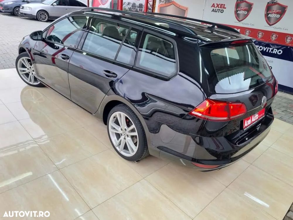 Volkswagen Golf - 4