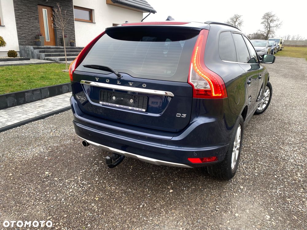 Volvo XC 60 D3 Momentum - 4
