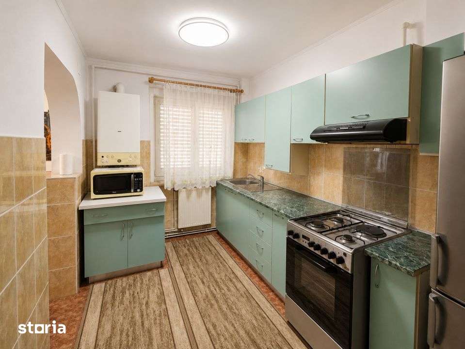 De vânzare apartament 3 camere Arinului — fotografia 3