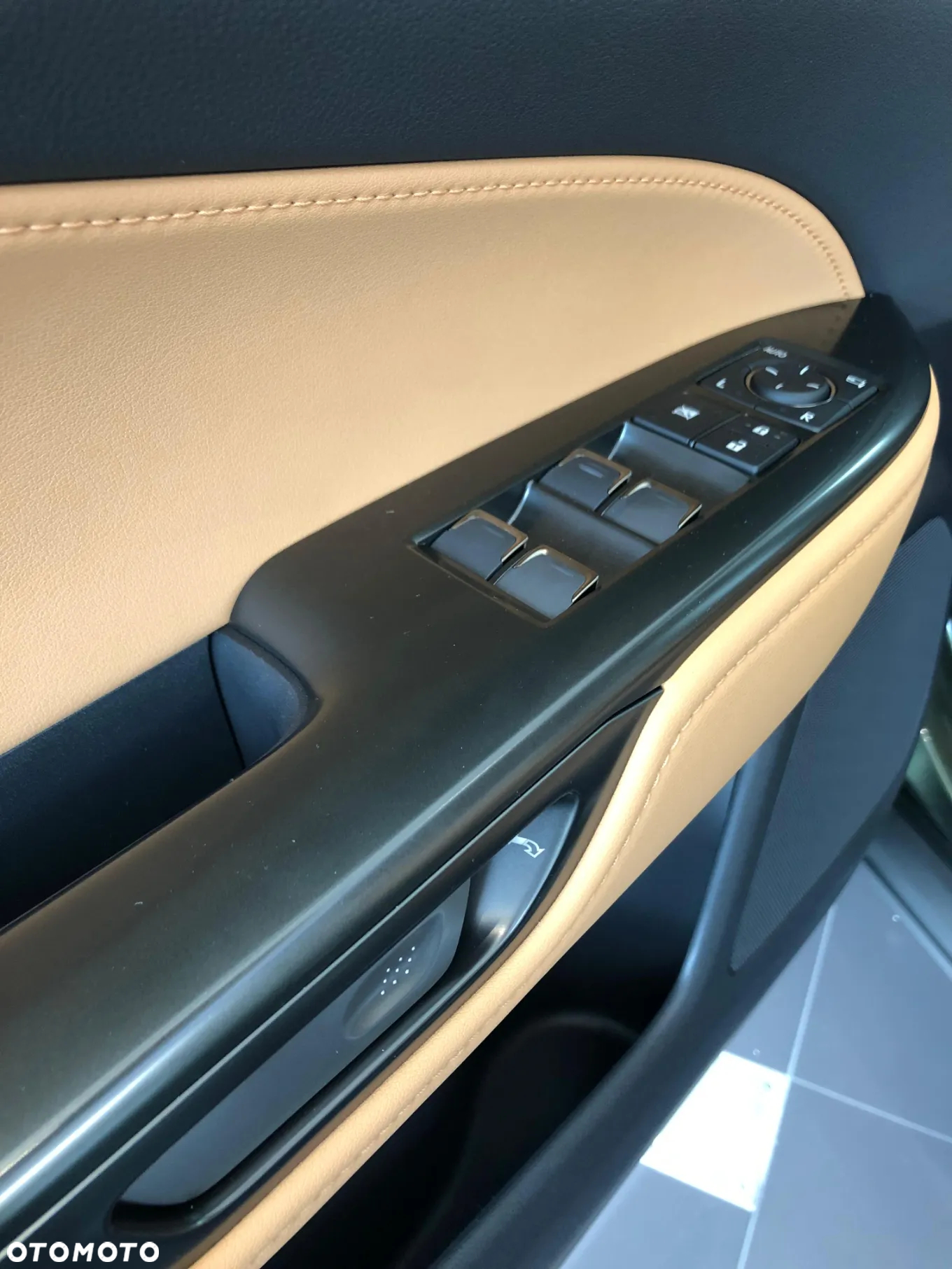 Lexus NX 450h+ Prestige AWD - 17