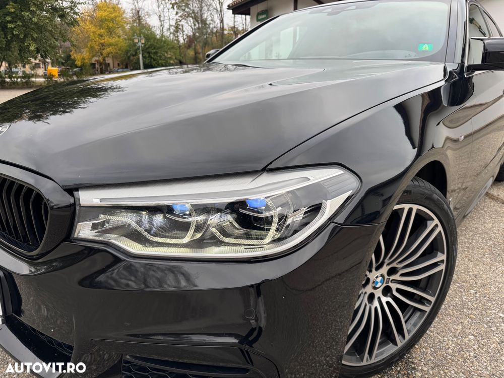 BMW Seria 5 520i Aut. M Sport Edition - 32
