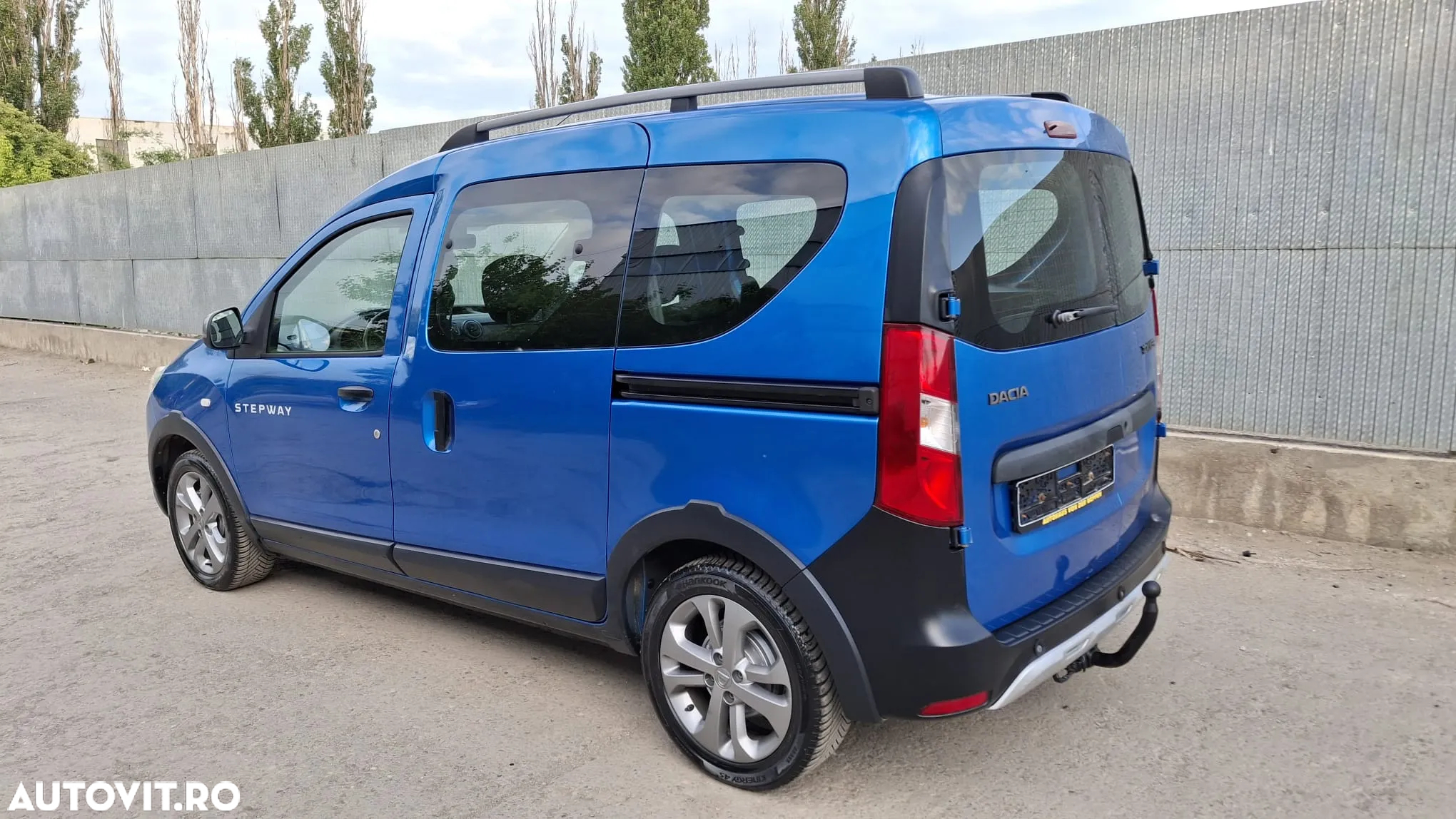 Dacia Dokker 1.2 TCe 115 CP Stepway - 3