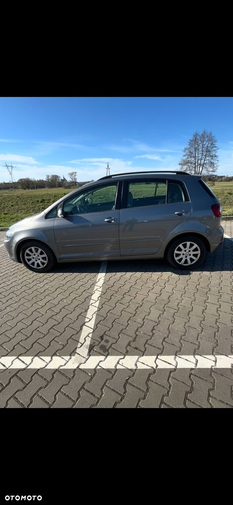 Volkswagen Golf Plus 2.0 TDI Comfortline - 3