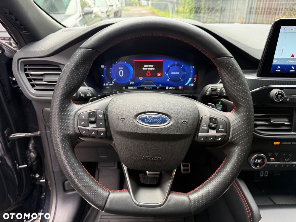 Ford Kuga 2.0 EcoBlue AWD ST-Line X - 32
