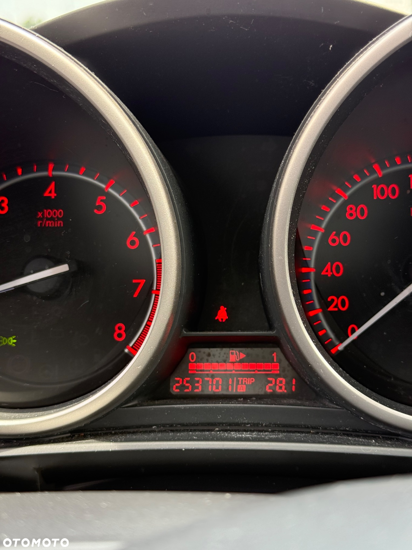 Mazda 3 1.6 Exclusive + - 13