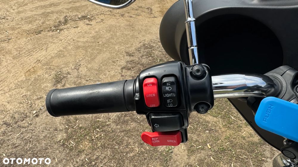 Harley-Davidson FLHT Electra Glide Standard - 8