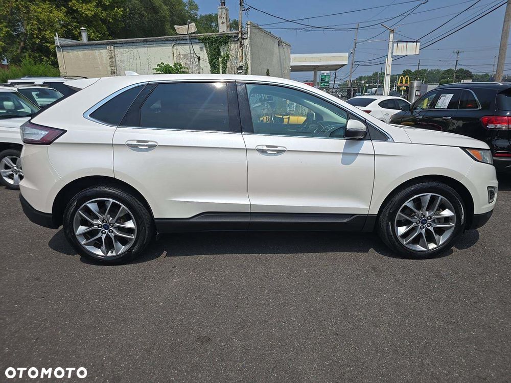 Ford Edge - 2