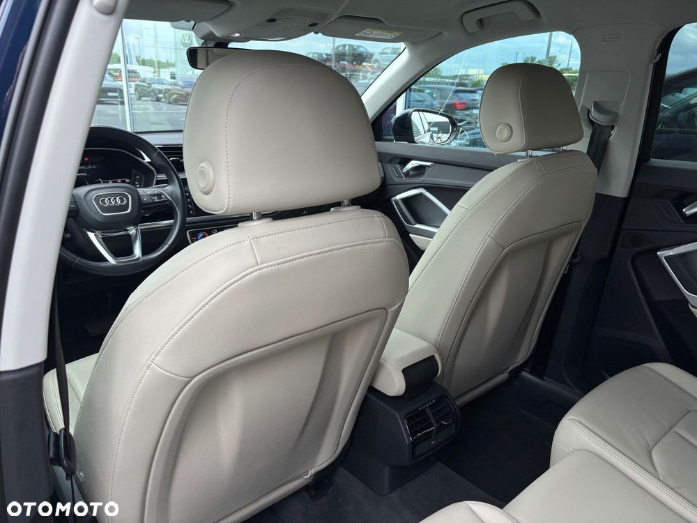 Audi Q3 - 22