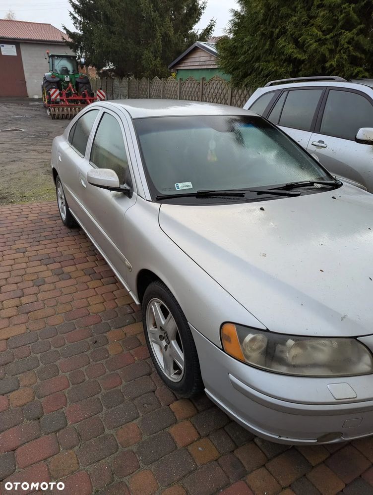 Volvo S60 - 1