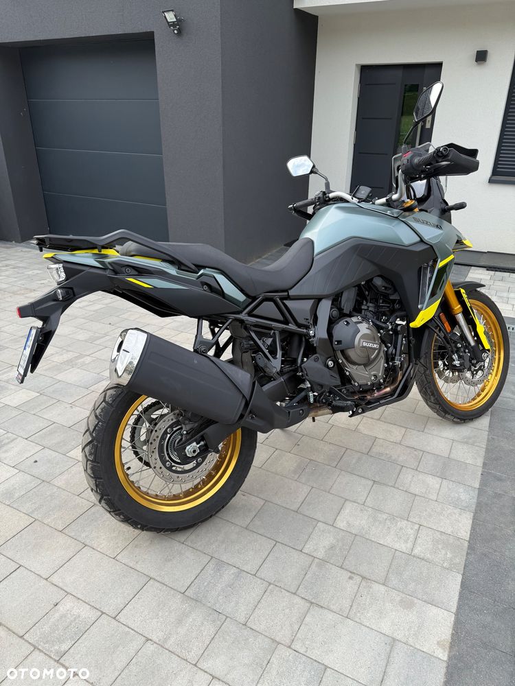 Suzuki V-STROM - 1