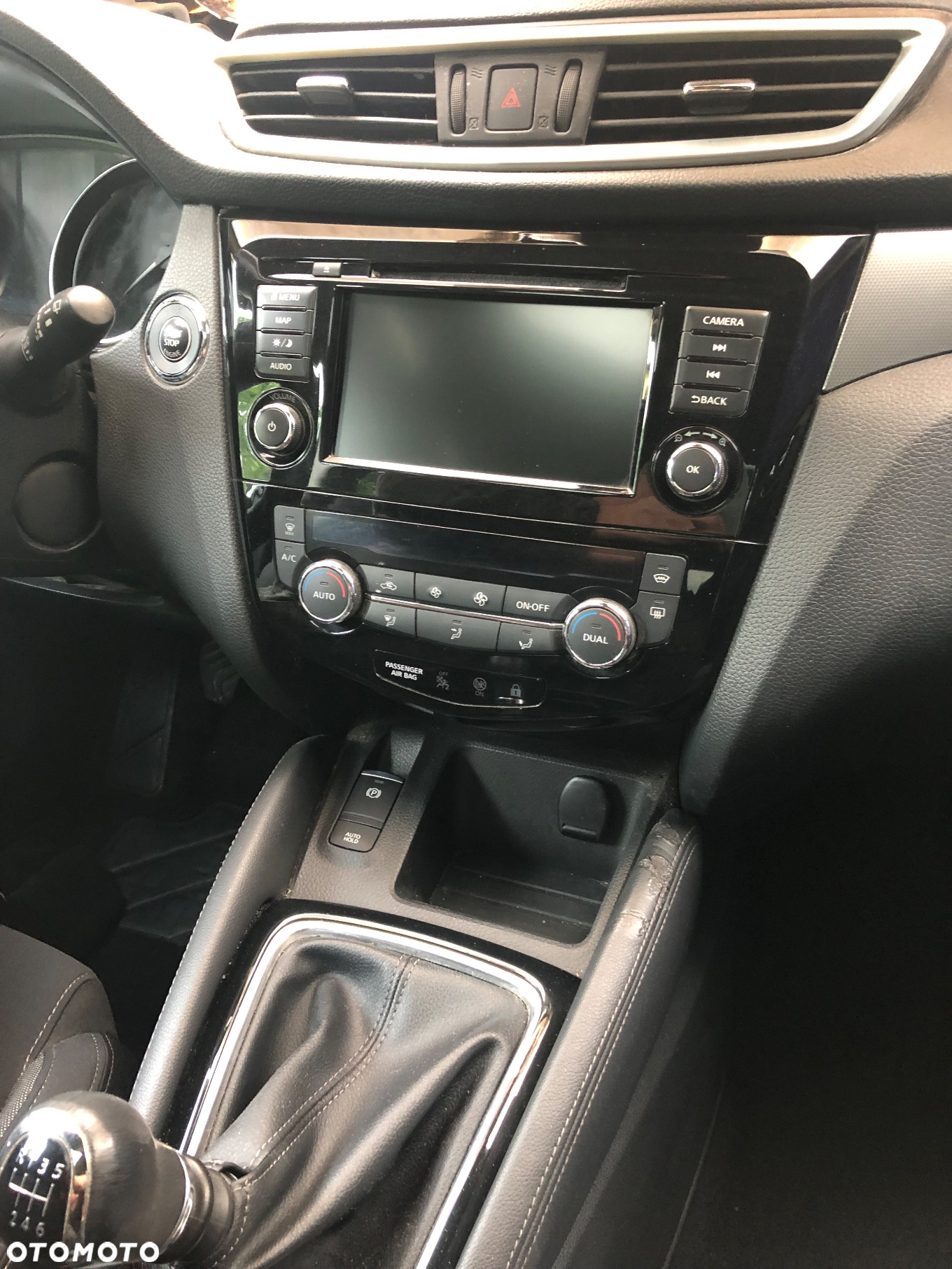 Nissan Qashqai 1.5 dCi N-Connecta - 23