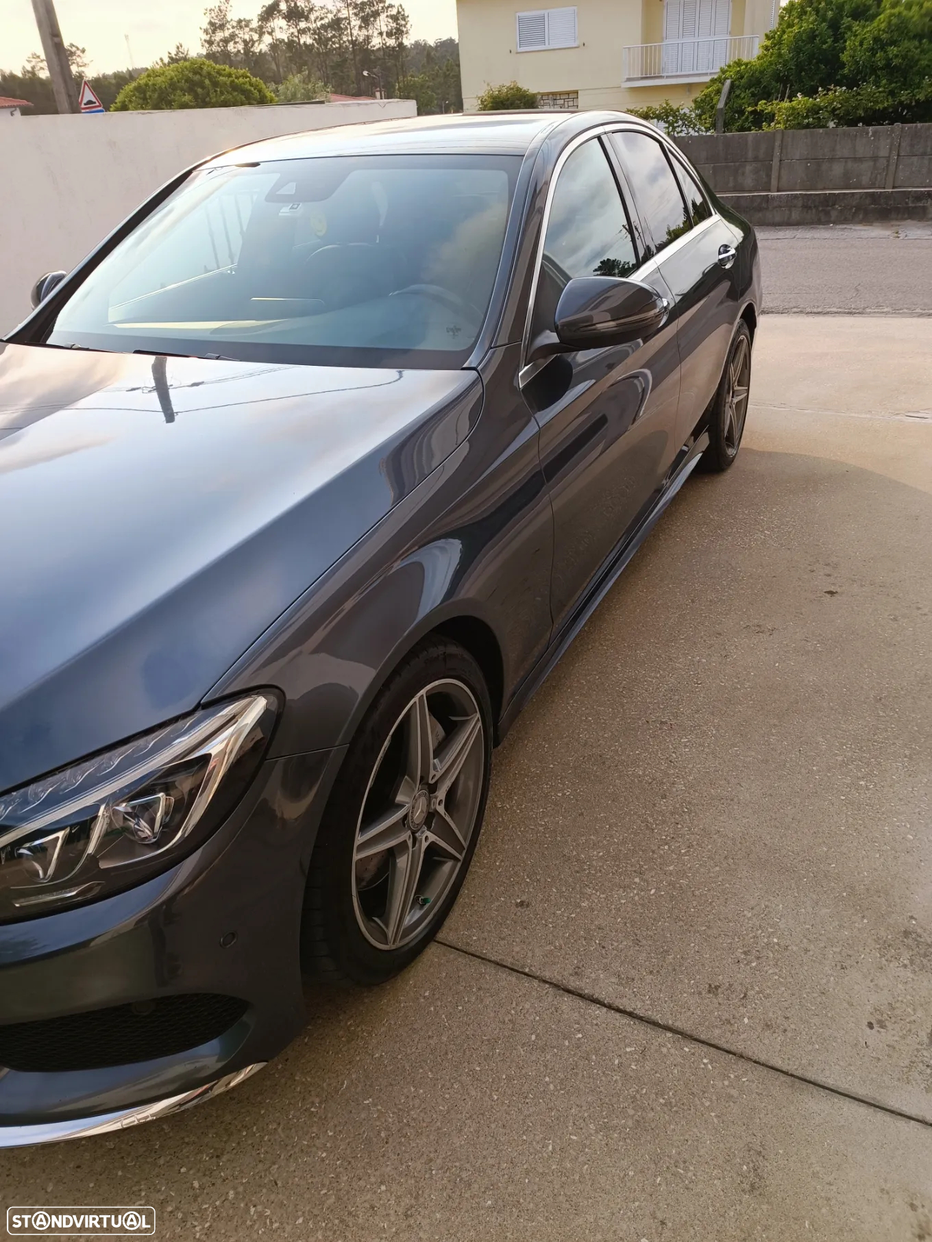 Mercedes-Benz C 300 BlueTEC Hybrid AMG Line - 2