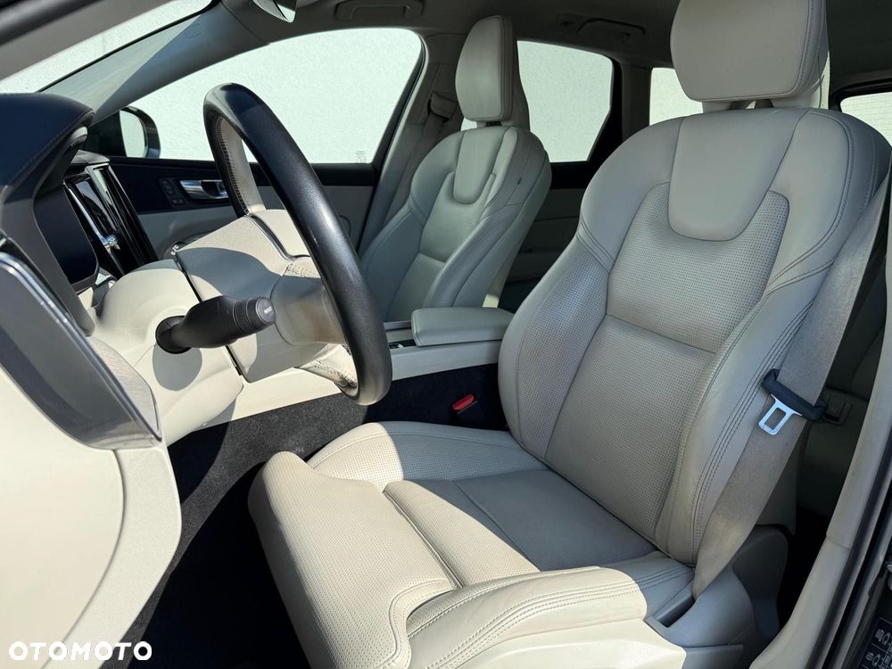 Volvo XC 60 - 16
