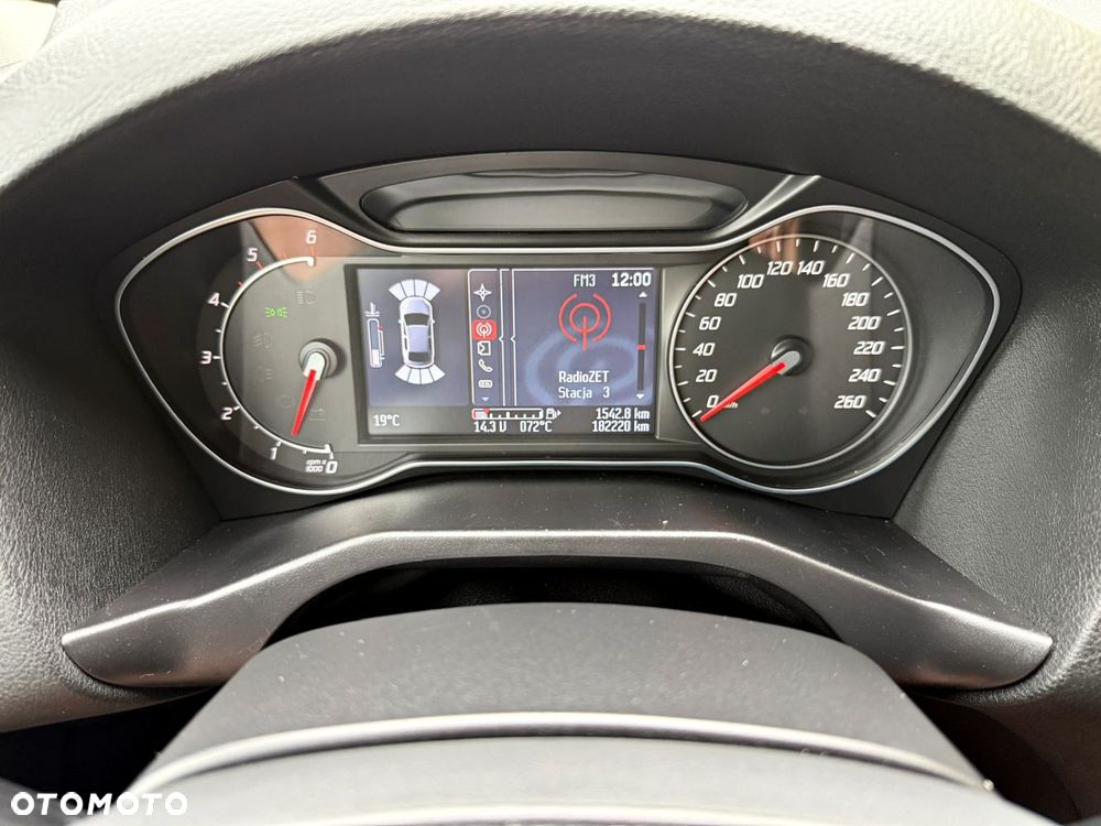 Ford Mondeo - 31