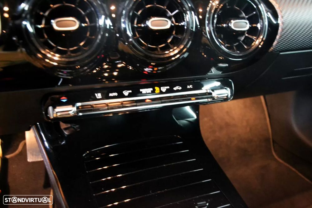 Mercedes-Benz A 200 Limousine d Progressive Aut. - 21