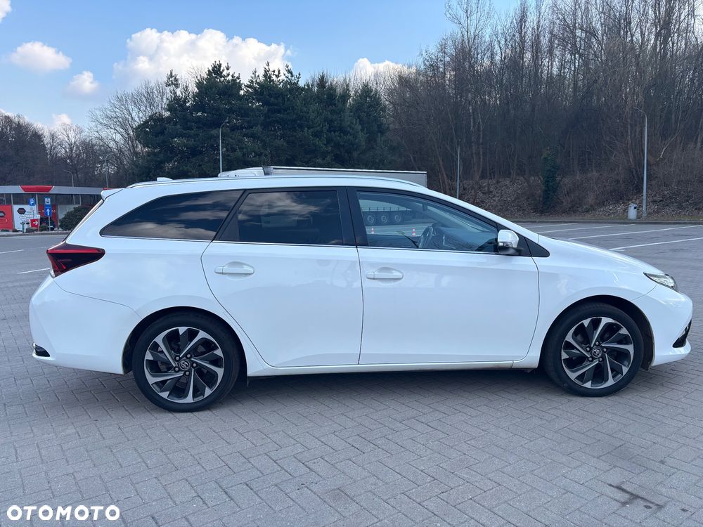 Toyota Auris 1.6 D-4D Edition-S - 4