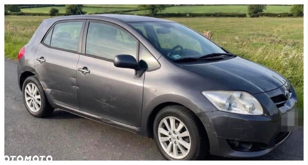 Toyota Auris - 5